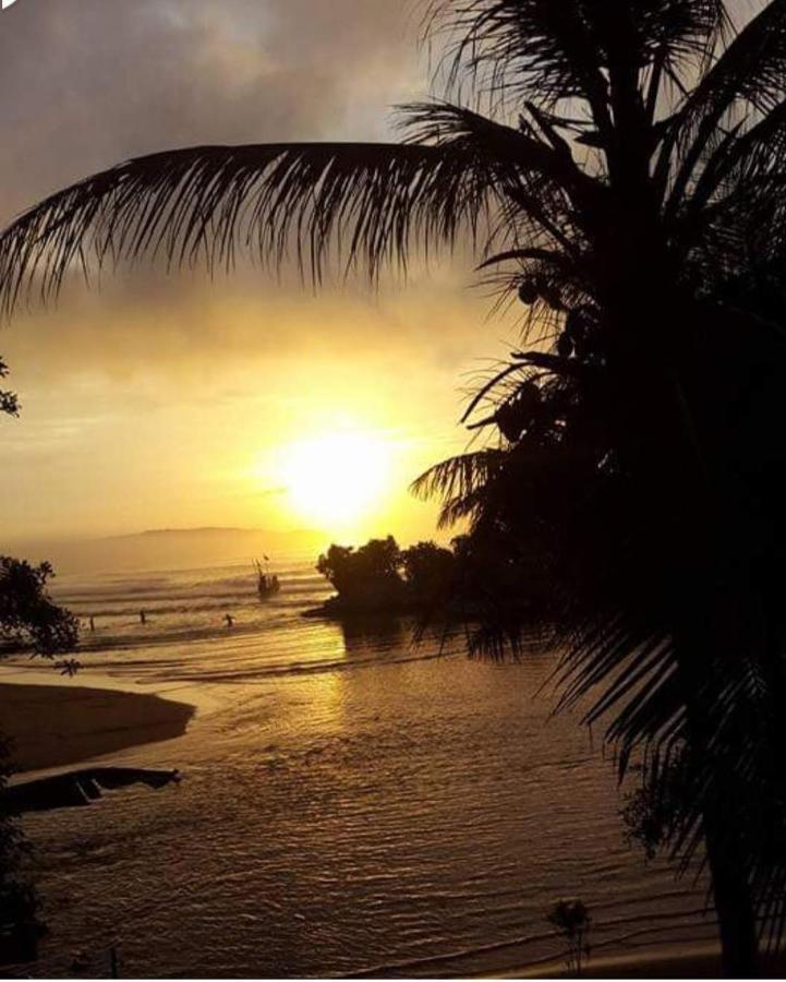 Scorpion Hill Lodge Busua Екстериор снимка