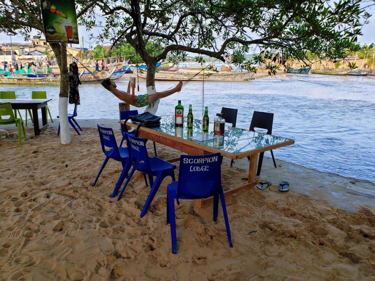 Scorpion Hill Lodge Busua Екстериор снимка