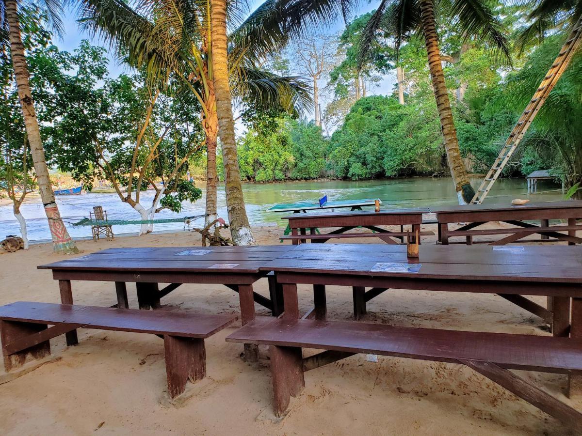 Scorpion Hill Lodge Busua Екстериор снимка