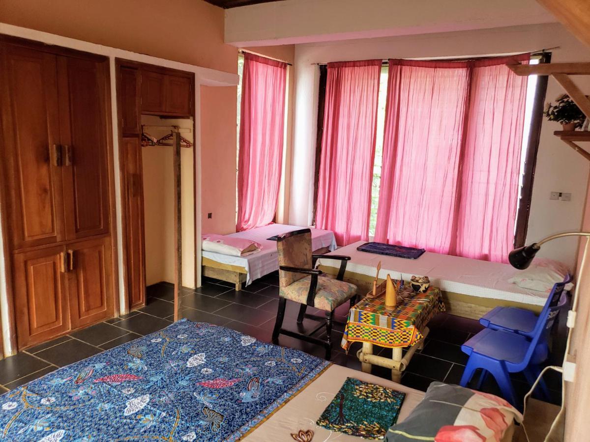 Scorpion Hill Lodge Busua Екстериор снимка